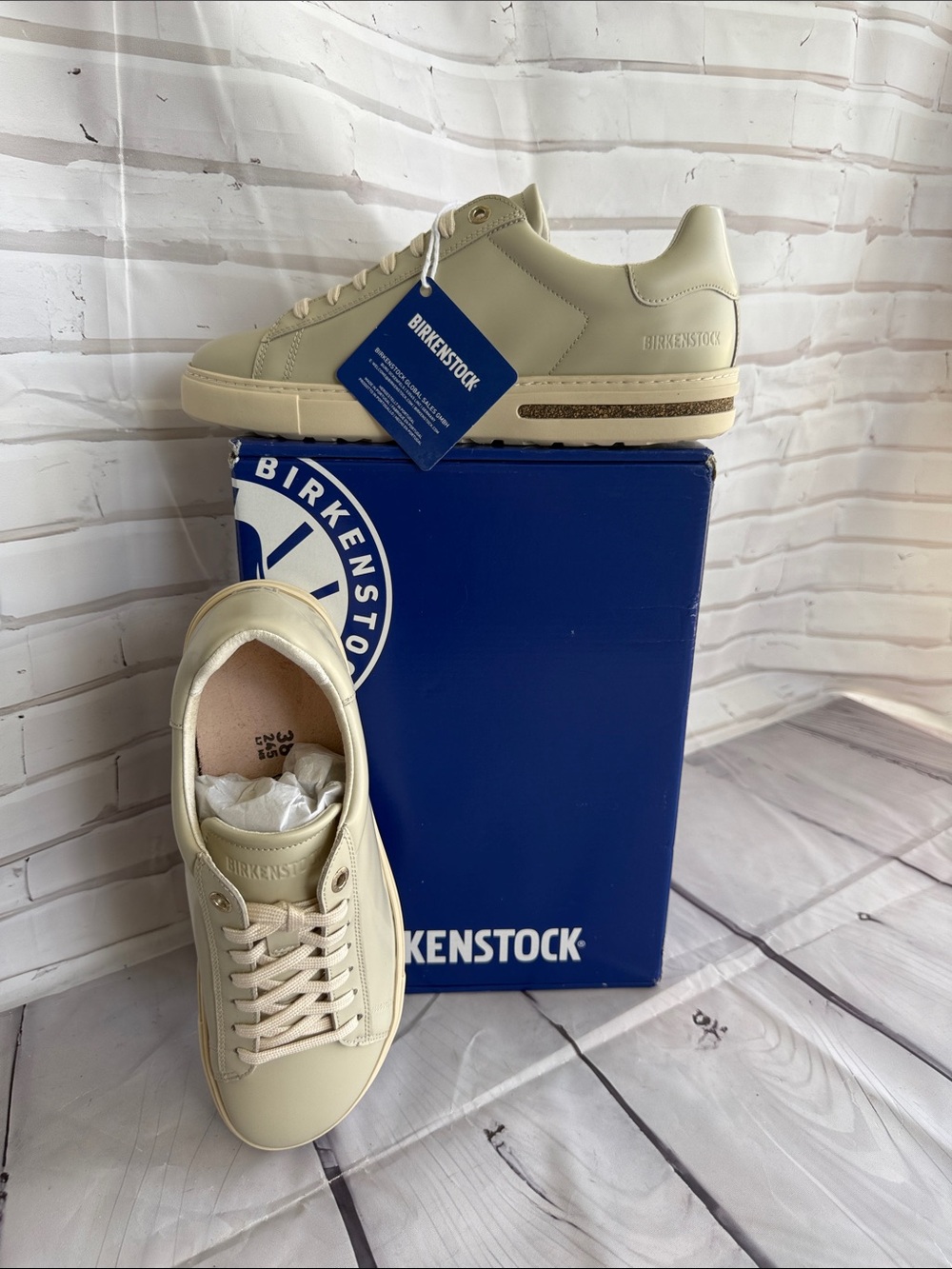 Birkenstock Unisex Bend Low Leather Sneaker in Oyster - US L7 M5 / EUR 38 Narrow